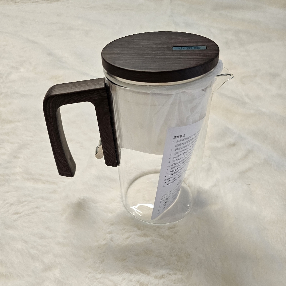 Glass Teapot With Magnetic Filteration Infuser (720ml)